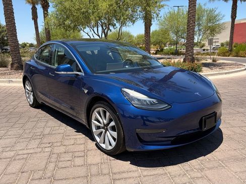 Used 2018 Tesla Model 3 Long Range RWD image 1