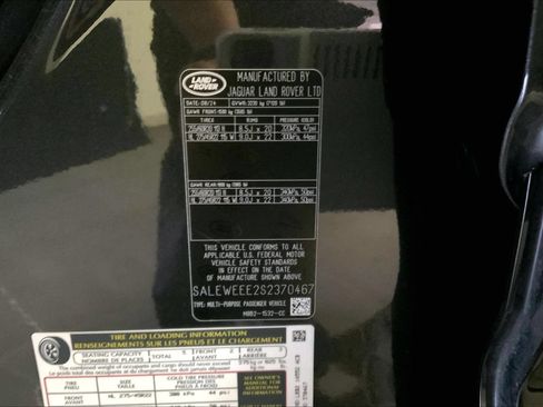 Certified 2025 Land Rover Defender 110 V8 AWD/4WD image 4
