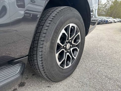 Used 2024 Ford Expedition XLT image 14