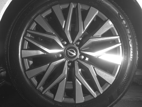 Used 2025 Nissan Altima 2.5 SV FWD image 13
