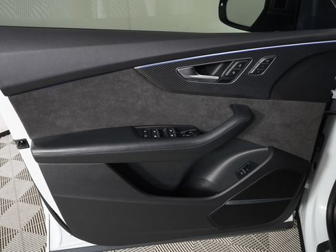 Used 2022 Audi RS Q8 AWD/4WD image 14