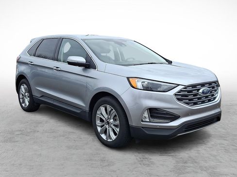 Used 2024 Ford Edge Titanium image 7