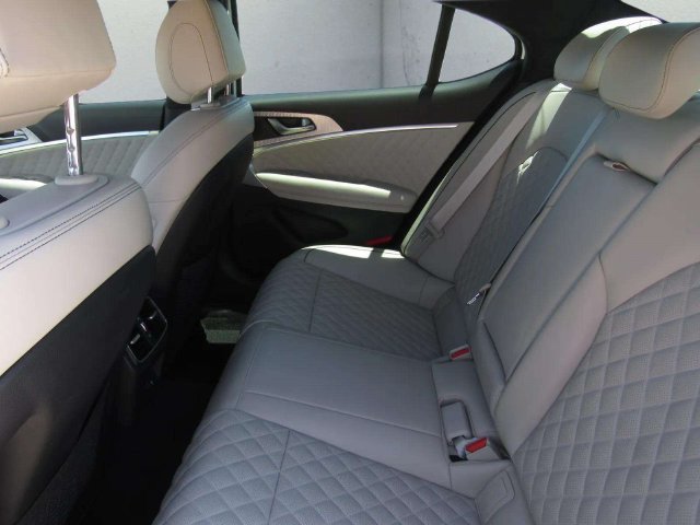 Used 2023 Genesis G70 3.3T w/ Sport Prestige Package AWD/4WD image 13