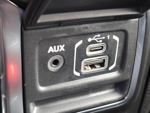 New 2026 Jeep Gladiator Sport AWD/4WD image 4