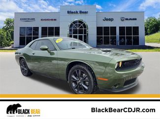 Used 2022 Dodge Challenger SXT w/ Blacktop Package video 1
