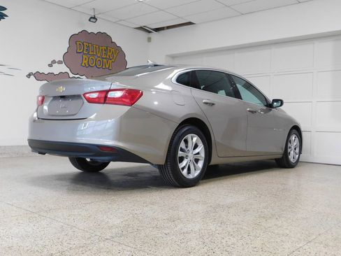 Used 2023 Chevrolet Malibu LT FWD image 7