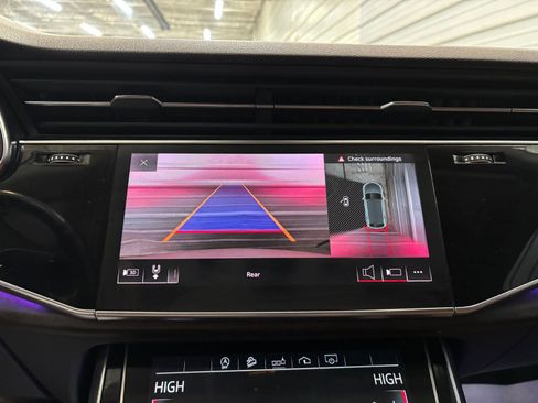 Used 2020 Audi Q8 Premium Plus image 19