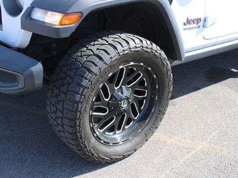 Used 2020 Jeep Wrangler Unlimited Rubicon AWD/4WD image 13