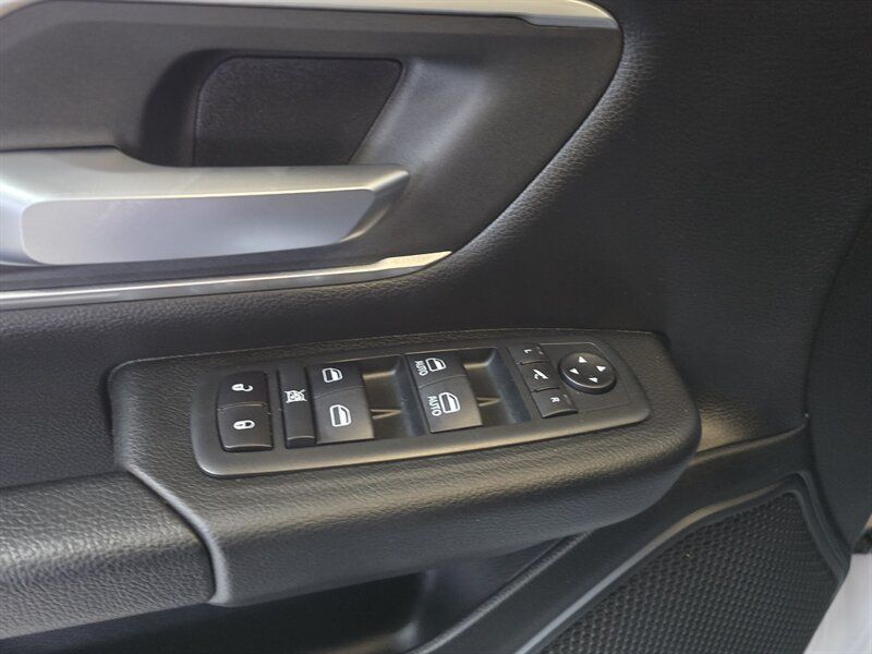 Used 2020 RAM 1500 Big Horn AWD/4WD image 19