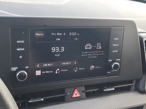 Used 2025 Kia Sportage LX image 21