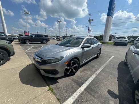 Used 2016 Honda Civic Touring image 23