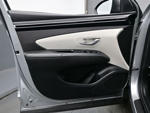 Certified 2023 Hyundai Tucson SEL w/ Convenience Package image 9