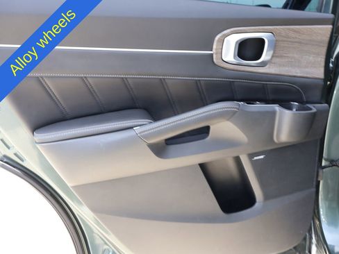Used 2022 Kia Sorento SX Prestige AWD/4WD image 18