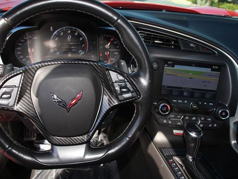 Used 2018 Chevrolet Corvette Grand Sport RWD image 15