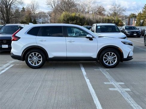 Used 2024 Honda CR-V EX-L image 2