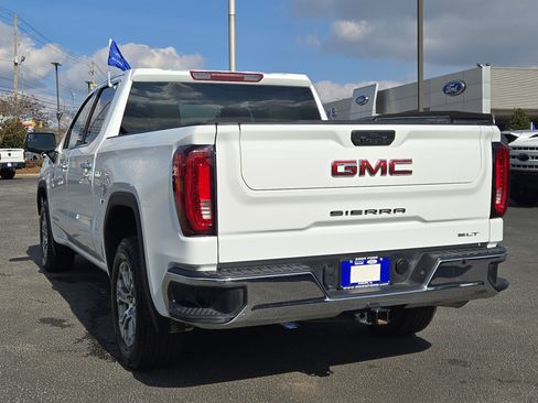 Used 2025 GMC Sierra 1500 SLT image 10