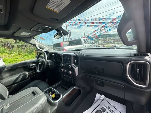 Used 2021 GMC Sierra 1500 SLT w/ SLT Premium Package AWD/4WD image 18