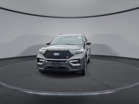 Used 2020 Ford Explorer ST w/ Premium Technology Package image 3