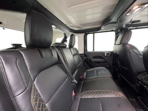 Used 2023 Jeep Wrangler Unlimited Sahara AWD/4WD image 27