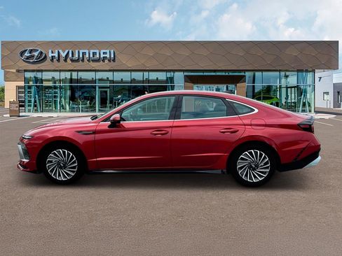 New 2025 Hyundai Sonata SEL image 3
