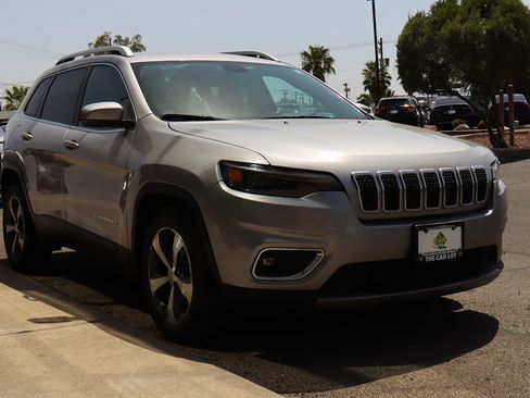 Used 2020 Jeep Cherokee Limited FWD image 14