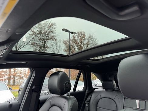 Certified 2022 Mercedes-Benz GLC 300 4MATIC image 22