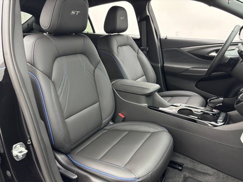 New 2026 Buick Envista Sport Touring w/ Convenience I Package FWD image 30