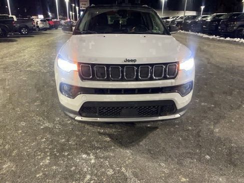 Certified 2022 Jeep Compass Limited image 5