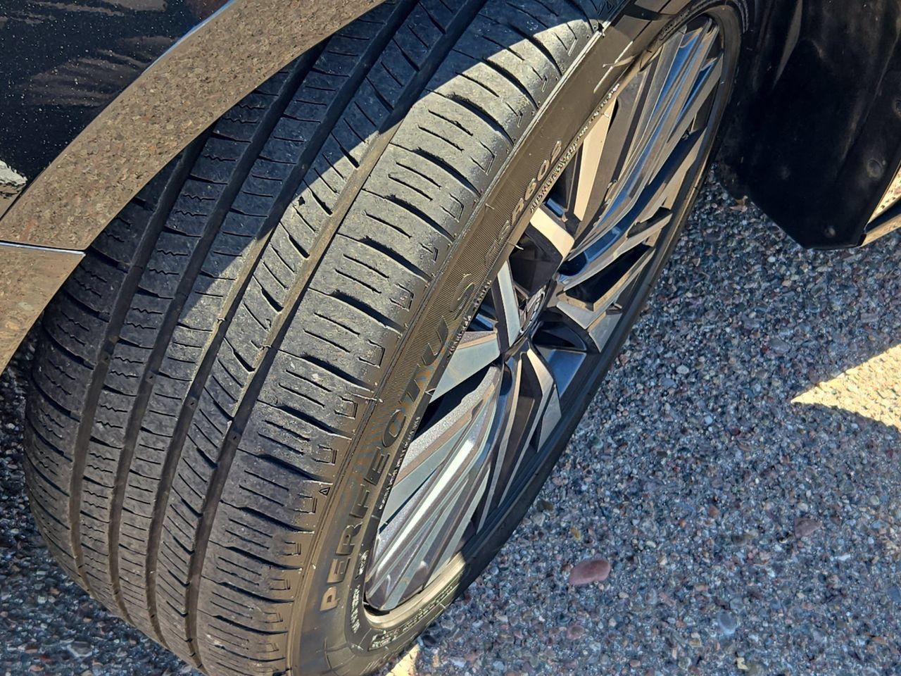 Used 2025 Nissan Altima 2.5 SV FWD image 31