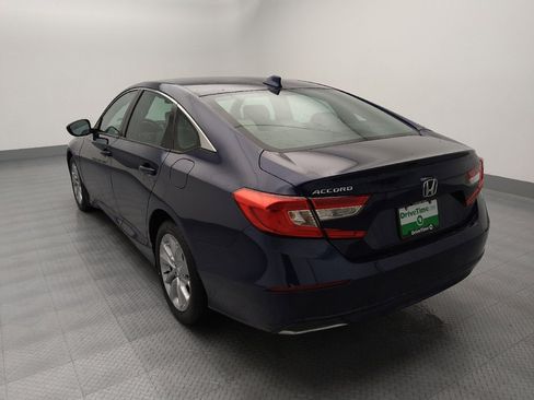 Used 2018 Honda Accord LX image 5
