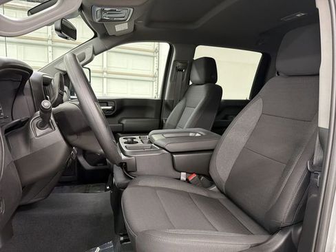 Certified 2025 Chevrolet Silverado 2500 Custom w/ Custom Value Package image 19