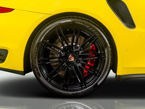 Used 2015 Porsche 911 Turbo w/ Sport Chrono Package image 10