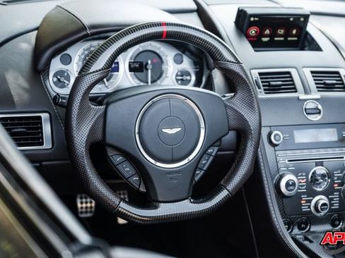 Used 2009 Aston Martin V8 Vantage Roadster RWD image 2