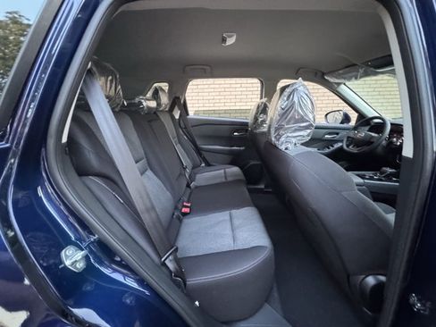 New 2026 Nissan Rogue SV AWD/4WD image 10