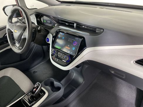 Used 2020 Chevrolet Bolt LT image 29