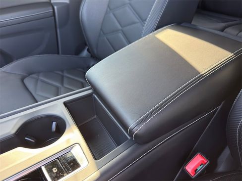 New 2026 Volkswagen Atlas Cross Sport SE image 23