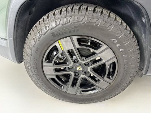 Used 2023 Rivian R1T Adventure AWD/4WD image 33