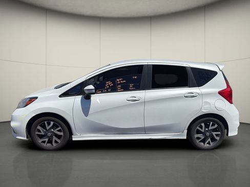 Used 2015 Nissan Versa Note SR FWD image 4