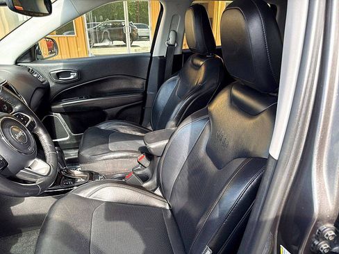 Used 2018 Jeep Compass Limited w/ Navigation Group image 9