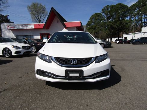 Used 2013 Honda Civic LX image 3