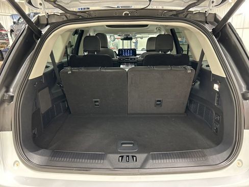 Certified 2025 Lincoln Aviator AWD image 31