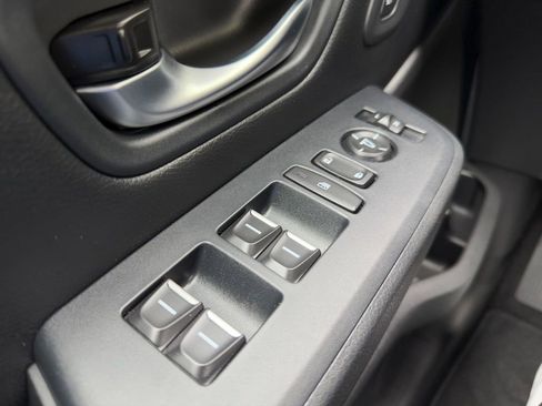 Used 2025 Honda Pilot EX-L image 8