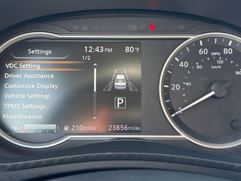 Used 2025 Nissan Versa SV FWD image 38