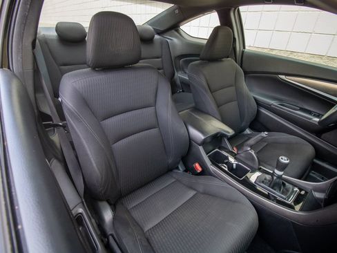 Used 2017 Honda Accord EX image 18