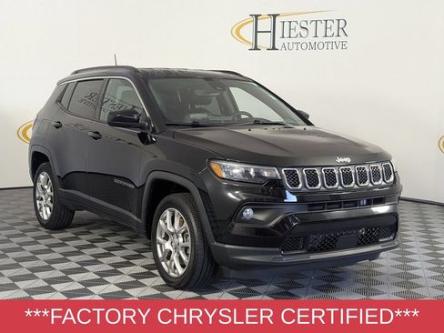 Certified 2023 Jeep Compass Latitude AWD/4WD image 2