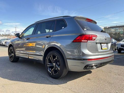 Used 2023 Volkswagen Tiguan SE R-Line image 6