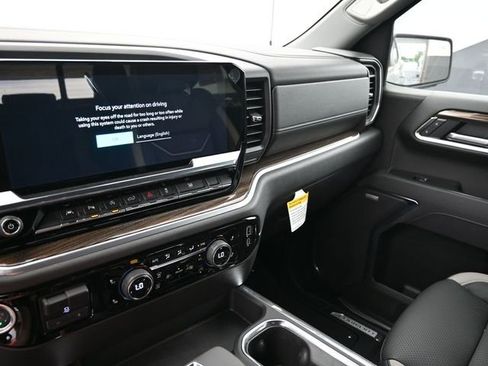 New 2025 Chevrolet Silverado 1500 RST w/ Convenience Package II AWD/4WD image 19