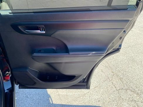 Certified 2025 Toyota Highlander XLE AWD/4WD image 27