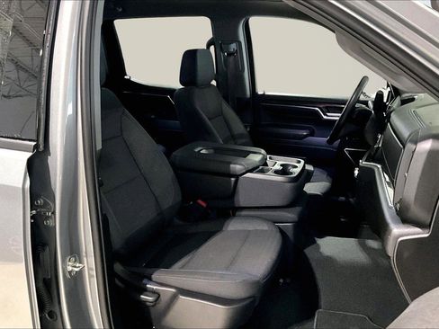 Used 2024 GMC Sierra 1500 Elevation image 9