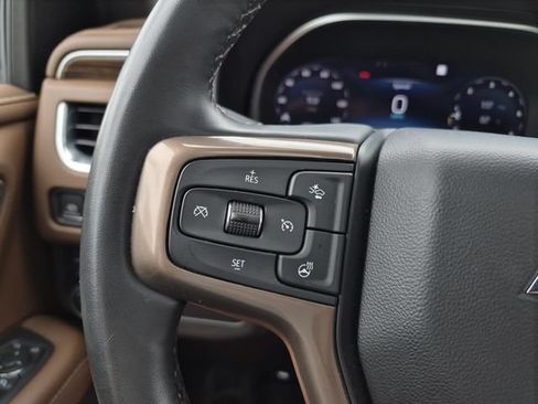 Used 2023 Chevrolet Suburban High Country AWD/4WD image 38